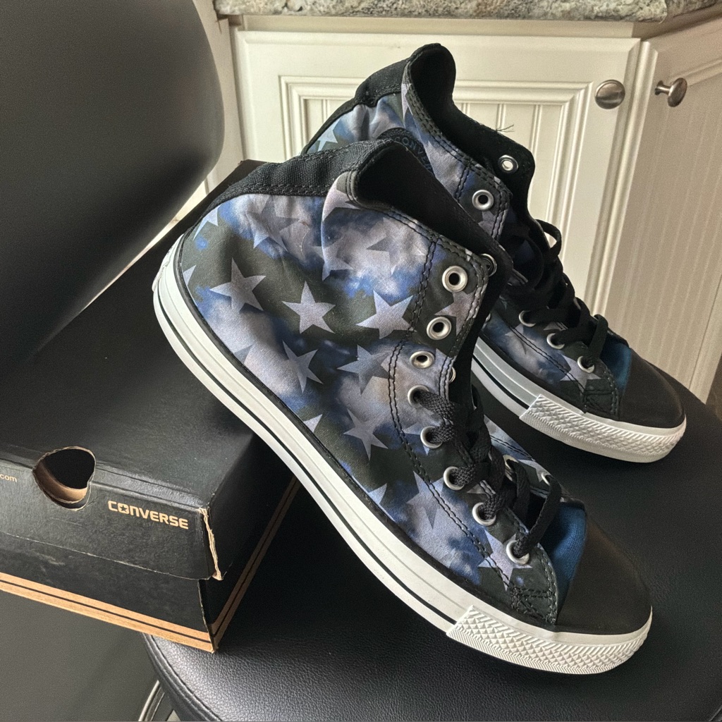 Converse All Star Blue Stars High Top Sneakers M/9 W/11 New In Box